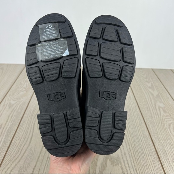 UGG Women's Harrison UGGplush Cuff Buckle Detailed Boots US6 Black $170 - Picture 8 of 8